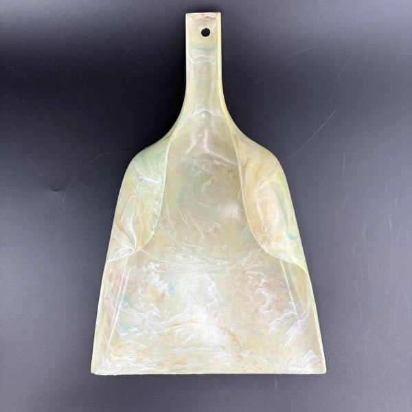 RARE Vintage The Witch Dust Pan Pretty Swirl Plastic Retro Kitchen Broom Dustpan