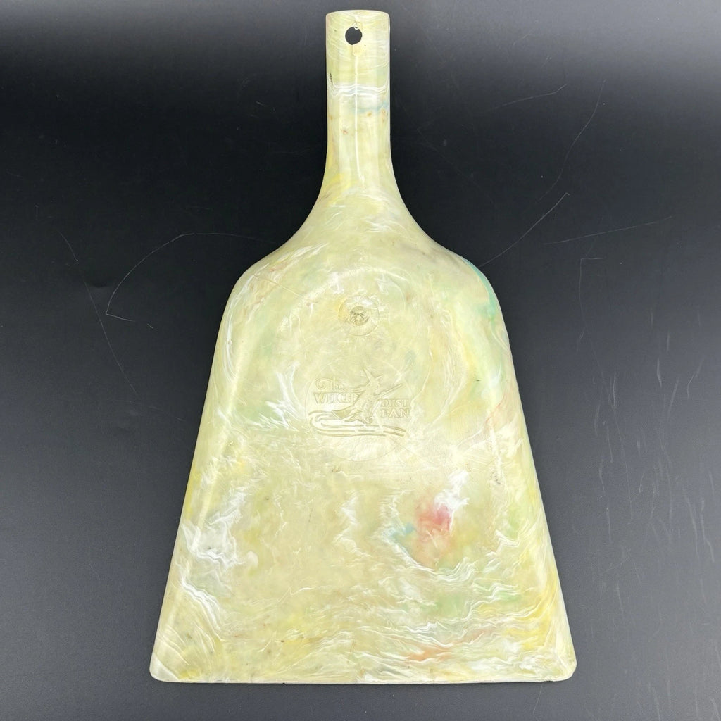 RARE Vintage The Witch Dust Pan Pretty Swirl Plastic Retro Kitchen Broom Dustpan