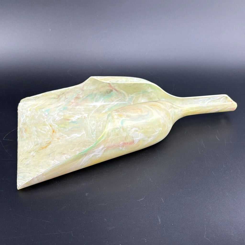 RARE Vintage The Witch Dust Pan Pretty Swirl Plastic Retro Kitchen Broom Dustpan