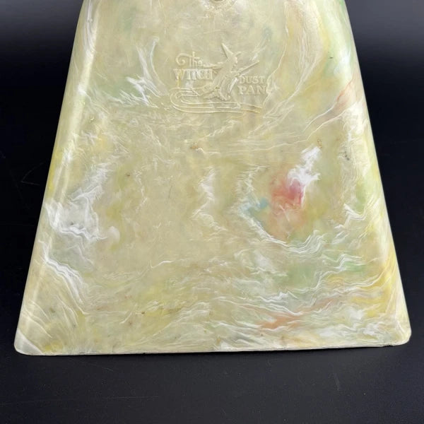 RARE Vintage The Witch Dust Pan Pretty Swirl Plastic Retro Kitchen Broom Dustpan