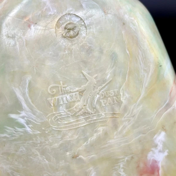 RARE Vintage The Witch Dust Pan Pretty Swirl Plastic Retro Kitchen Broom Dustpan